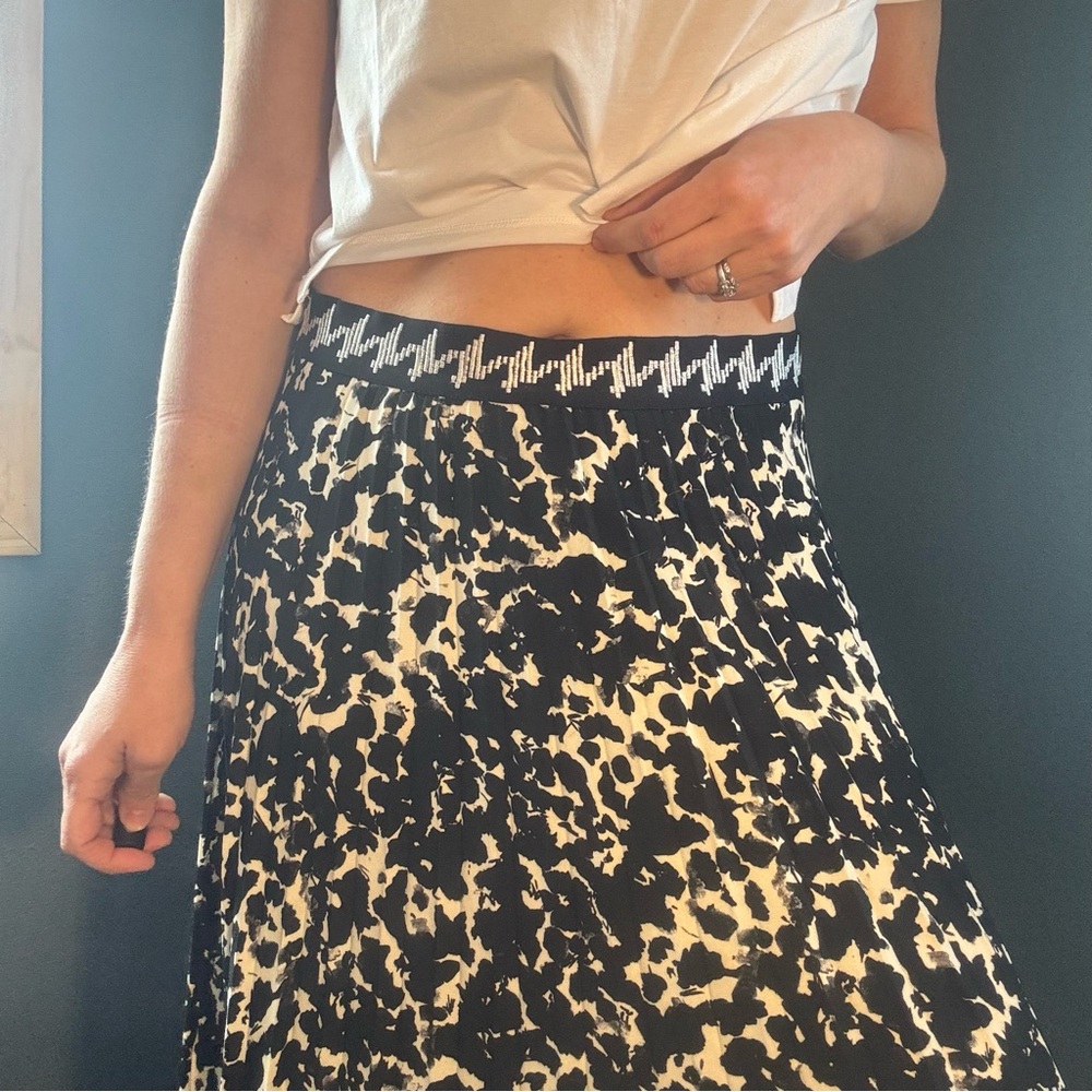 Sfizio Made in Italy Black & White Floor Length Print Maxi Skirt size 8/L